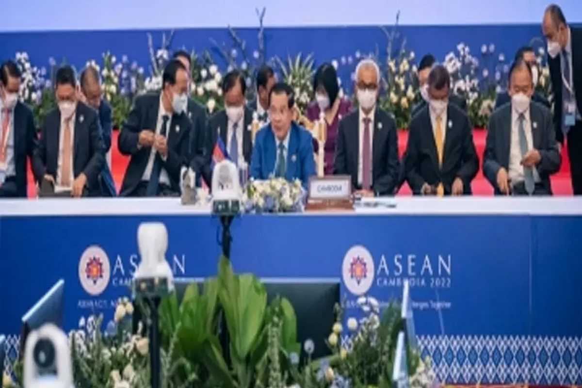 आसियान शिखर सम्मेलन का समापन, महामारी के बाद की रिकवरी पर जोर